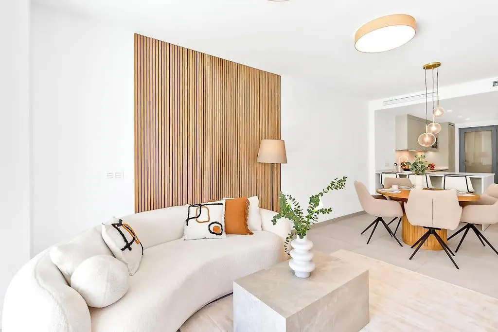 Διαμέρισμα Beachside Retreat In Elviria, Near All Amenities! Μαρμπέλλα